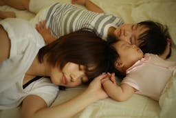 子どもの成長につながる睡眠リズムの作り方について～睡眠とホルモン分泌の関係を理解しよう～