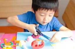 子どもの集中力について正しく知ろう~年齢別の集中力を維持できる時間や親の心構えを解説~