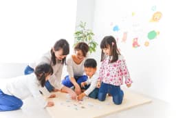 幼児に習い事をさせるべき?子どもが習い事をするメリット、おすすめの習い事を紹介