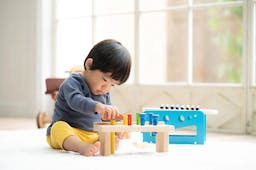【0～3歳まで年齢別】子どもの室内遊びの方法とメリットをご紹介