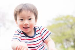言葉が早い子は頭が良い?おしゃべり上手な子の特徴と賢さを育む方法