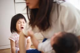 幼児期の「叱る」がもたらすもの