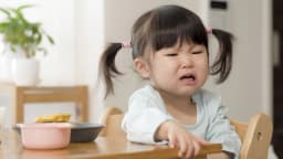 イヤイヤ期の対応はどうすればいい?接し方や乗り越え方を紹介