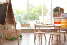 プレ幼稚園とは?幼児教室との違いやメリット、入園までの流れを紹介